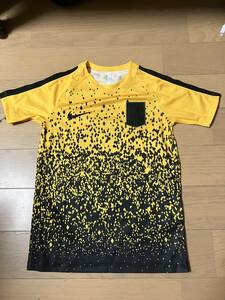 NIKE DRI-FIT ジュニア 半袖 YE/BK 130 新品 ☆決算セール★