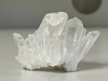 【天然石，原石】水晶　44g　4月誕生石　浄化や邪気払い　KM25E249MA_画像1