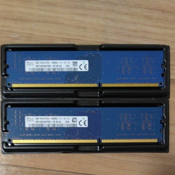  DDR3(PC3-12800U)2GBメモリー2枚