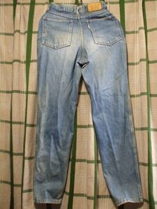 80s90s MEN'S BA-THU メンズバツ　ジーンズ　ライトスリム　ｗ６６ｃｍ　革パッチ　縦落ちアタリ　日焼け有り　中古