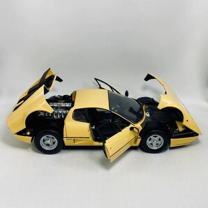 磨き処理済み 旧黒箱 京商 1/18 1981年型 フェラーリ 512BBi イエロー フルギミックモデルの画像1