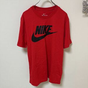 NIKEナイキ 半袖Tシャツ ナイキTシャツ タグ付き 赤　Sサイズ　未使用品