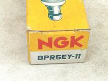 TT-3323　NGK　BPR5EY-11　スパークプラグ　未使用　即決品　　　　　_画像2