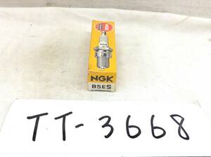 TT-3668　NGK　B5ES　スパークプラグ　未使用　即決品　　　　　