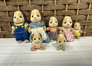 シルバニアファミリー ビーグル犬ファミリー 7体セット ドール 海外版 CALICO CRITTERS 現状品 札幌市 白石区 