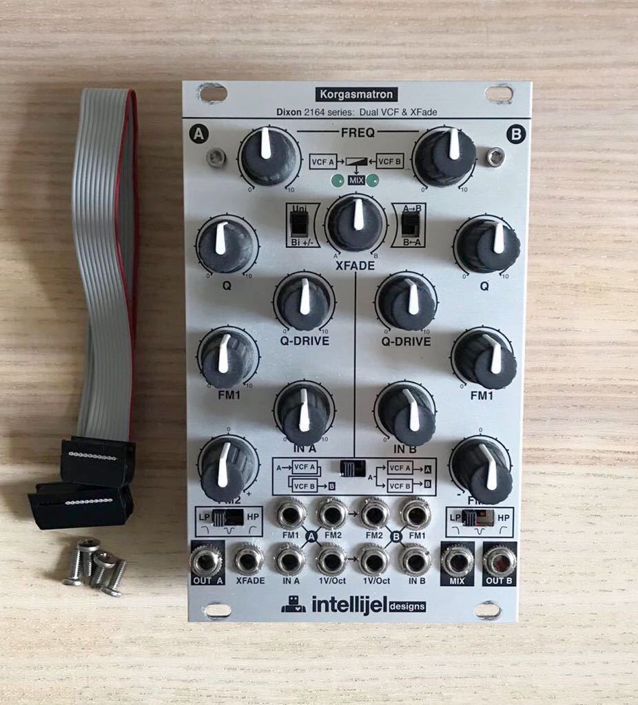 オンラインオファー Intellijel Designs Linux モジュラーシンセ