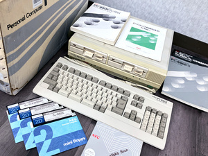 ■NEC PC-8801FH パーソナルコンピュータ システムディスク・説明書・キーボード・元箱付き■