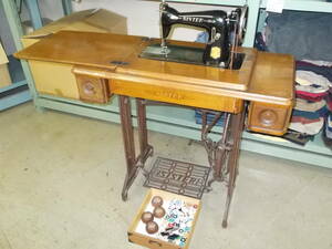  moveable goods antique sewing machine SISTER sewing machine si Star Brother made stepping sewing machine industry for Showa Retro Vintage folding thread . needle attaching 