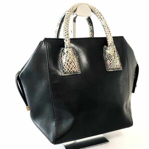 ■美品■STELLA McCARTNEY ステラマッカートニー  トートバッグ 合皮 ブラック×マルチカラー イタリア製 ゴールド金具の画像2