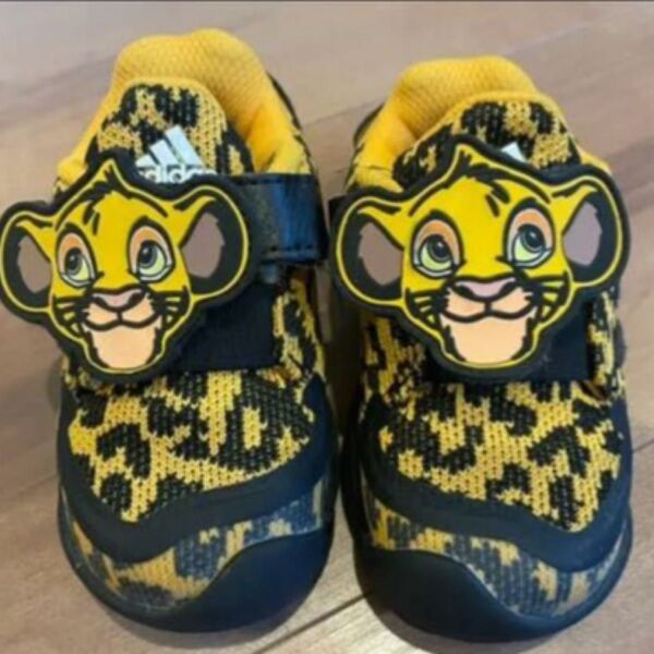 adidas (アディダス) ライオンキング シンバ 靴 スニーカー キッズ