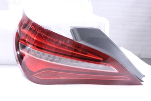 36-222* latter term LED C117 Benz CLA Class * left tail light A 117 906 3900 original * Mercedes * Benz (UK)