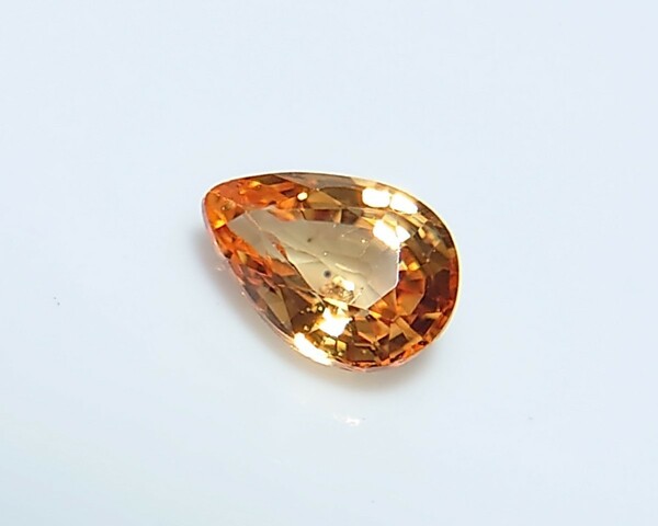 美品！　イエローサファイア　0.45ct ルース（LA-6261）