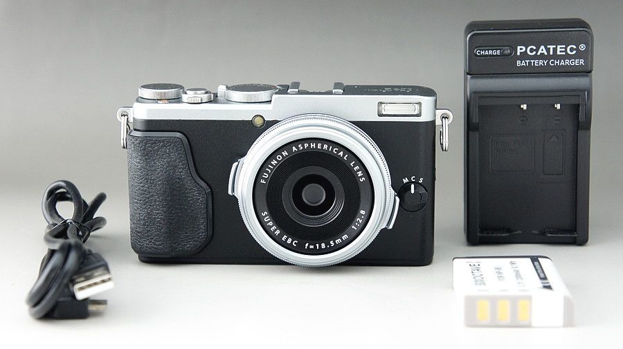ジャンク品】FUJIFILM X70 有効1630万画素 APS-Cセンサー タッチパネル