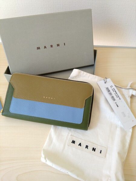 【新品未使用】MARNI（マルニ）長財布