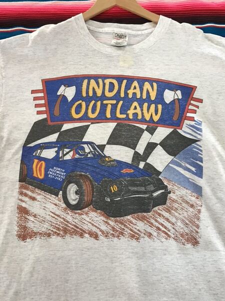 Indian Outlaw Tシャツ ダートレース レーシング スプリントカー レース アメリカ ビンテージ 企業 ナスカー 古着 アメカジ