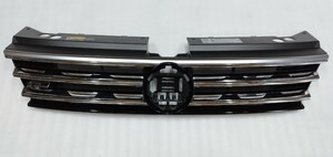 綺麗 VW フォルクスワーゲン ティグアン 5N 純正 フロントグリル 5NA853653 5NA.853.653 Rライン 破損無 状況画像確認