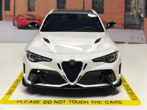 Otto 1/18 Alfa Romeo Giulia GTAm ホワイト　アルファロメオ　ジュリア　オットー