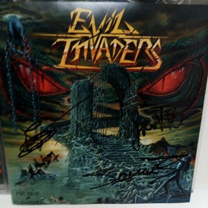 EVIL INVADERS「PULSES OF PLEASURE」