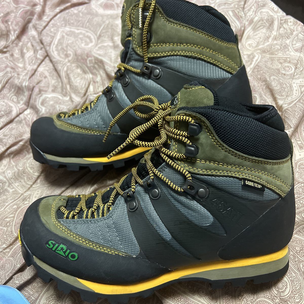 未使用品!シリオ GORE-TEX トレッキングシューズ 46ATL 24㎝定価27800