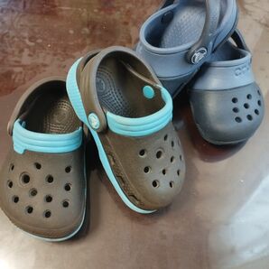 crocs クロックスキッズ　デュエット　２足セット