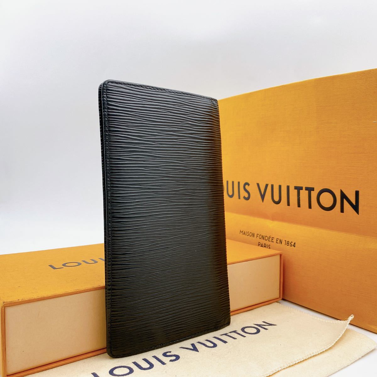 A1793【美品】LOUIS VUITTON ルイヴィトン エピ ポルトシェキエ カルト