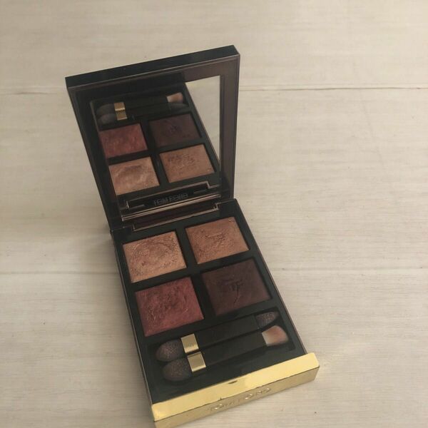 TOMFORD EYE COLOR QUAD 04