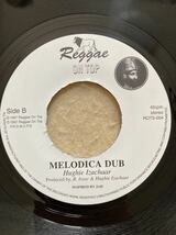 d2☆輸入盤 7インチ レコード ZION MELODICA / MELODICA DUB Hughie Izachaar☆_画像4