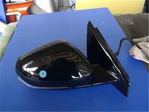  Volvo original Volvo 40 { MB420XC } right side mirror P60405-23006786