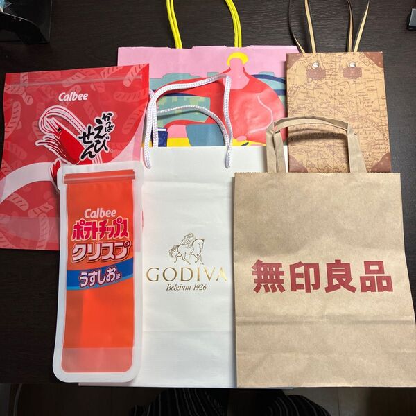 色々なショップ袋 ショップバッグ 紙袋 カルビーの景品ジップロック