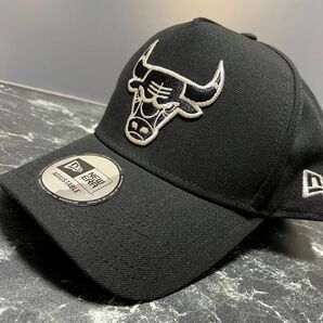 日本未入荷！NEW ERA CHICAGO BULLS A-Frame 黒×白