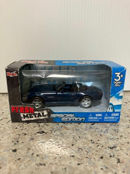 Maisto 1/43 BMW Z8