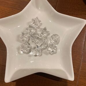 38. 星型ぷっくりビーズ