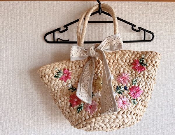 アクシーズファム カラフルなお花のかごバック