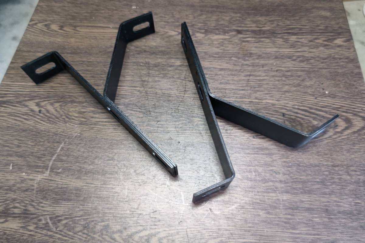 希少SR311ルーフの金具3個 今だけセール - aguapreta.pe.gov.br