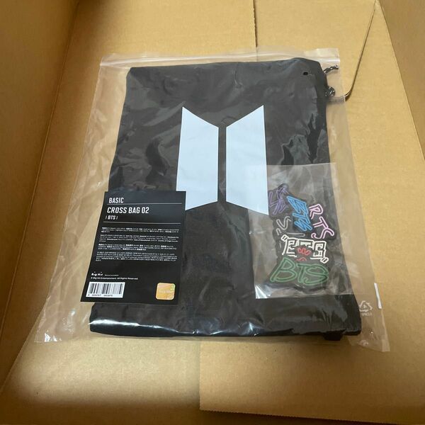 BTS クロスバック　【新品未使用】　メンバー手書きロゴ付き