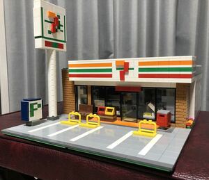 LEGO レゴ　オリジナル建物　コンビニ　トラック、ミニフィグ付