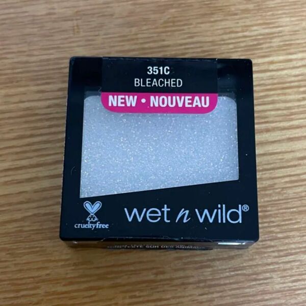 wet n wild 351C アイシャドウ　新品未使用