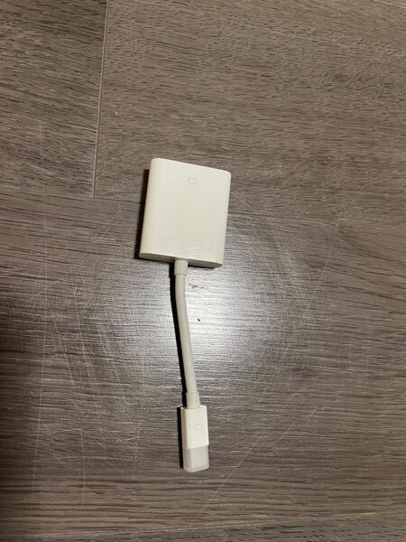 Apple Thunderbolt VGA 純正アダプタ
