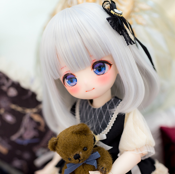 ロンシュカ BabyKumako LALA カスタムヘッド デカールアイ+ウィッグ
