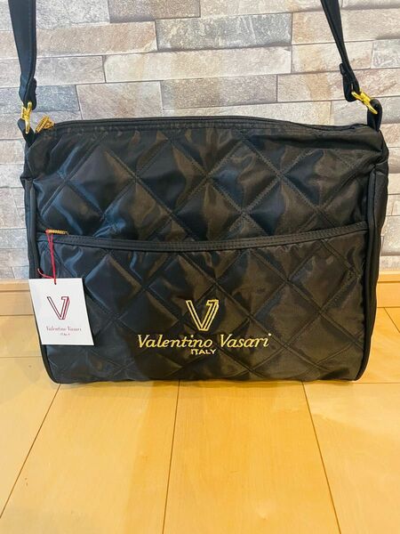 新品未使用 Valentino バレンチノ バサリ ショルダーバッグ黒 ゴールド