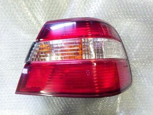 ★シーマ 30LV FHY33 Y33★右 テールランプ 4777 純正 中古 テールライト