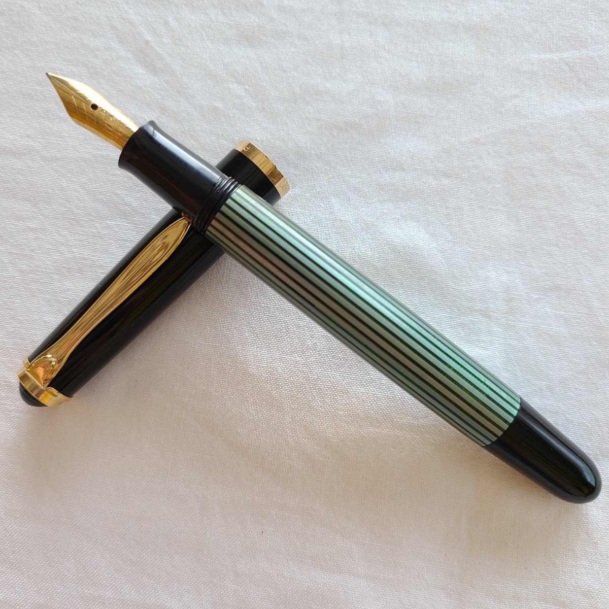 8☆ PELIKAN ペリカン 万年筆 スーベレーン 400 緑ストライプ 〈EF