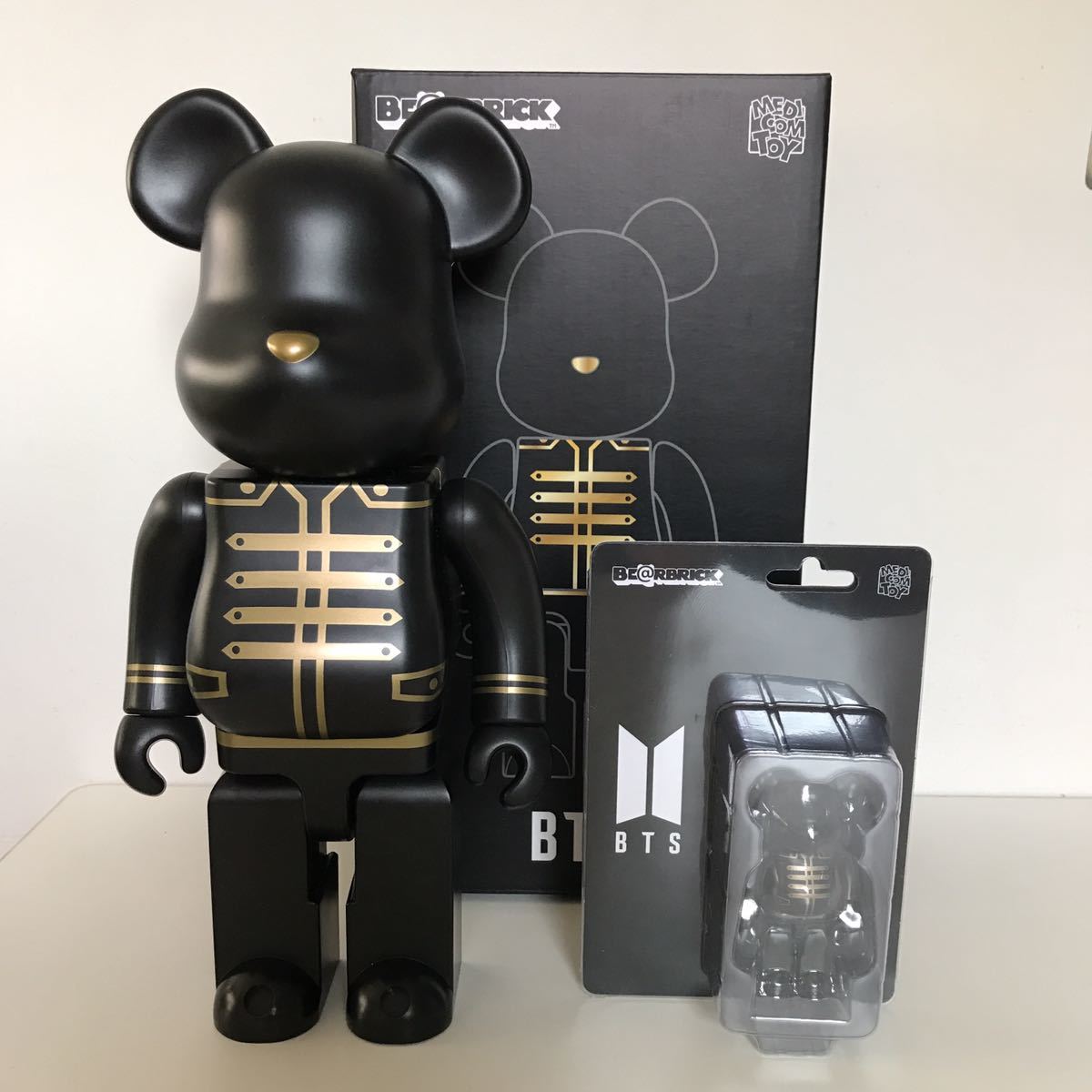 Yahoo!オークション -「防弾少年団 be@rbrick 400%」の落札相場・落札価格