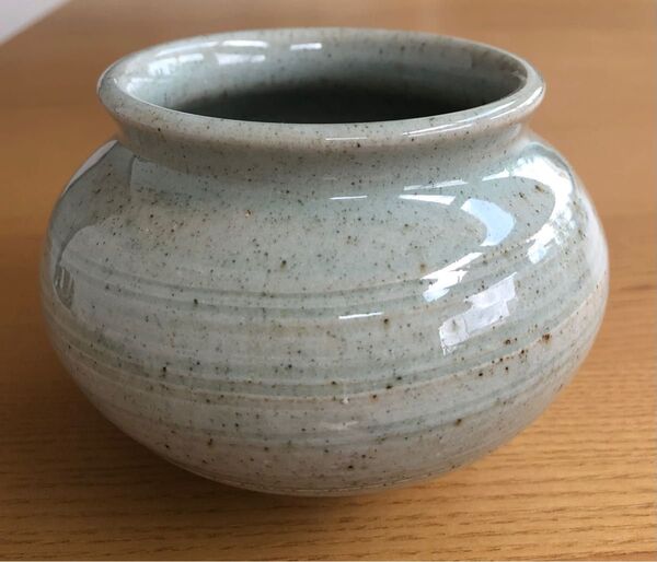 陶器 置物 花器 水色がかったライトグレー 美品