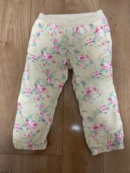 美品Guバラ柄足首絞りパンツ 120 春〜夏