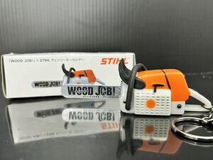 (613k1) STIHL スチール チェーンソー型　キーホルダー 「WOOD JOB!」×STIHL