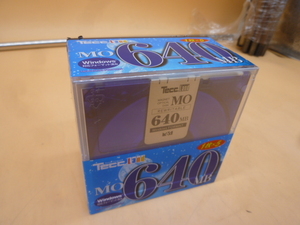 テックランド (ヤマダ電機) 3.5型 640MB Windows用 MOディスク 5枚組 個包装プラケース入 メディアID対応 カデ378　送料無料