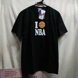 NBA　Tシャツ　Mサイズ　バスケットボール柄　メキシコ製　NBA STORE　未使用品