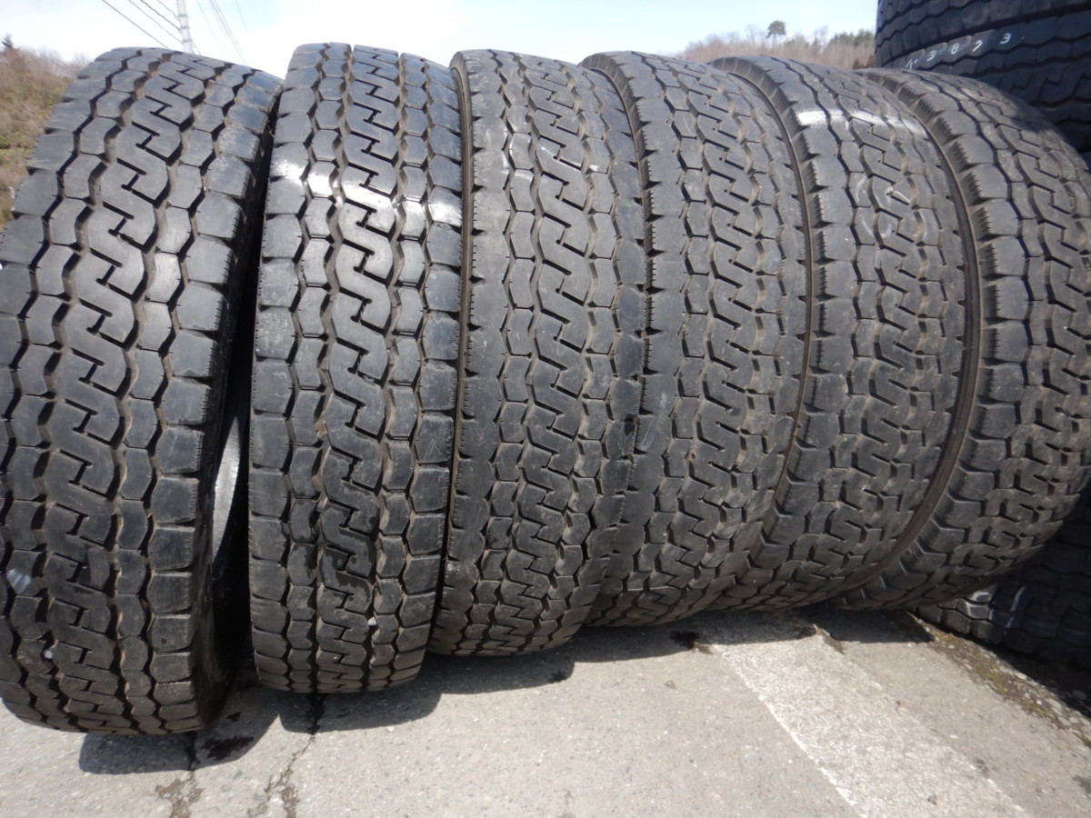 ブリヂストン ECOPIA M812 205/80R17.5 120/118L オークション比較