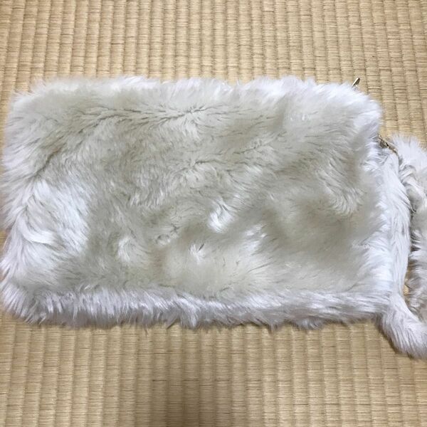 【新品】casiTA ファー クラッチバッグ